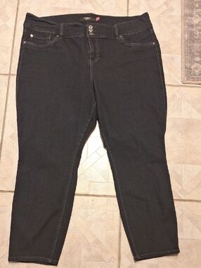 q torrid Blue Tapered Jeans for Women Size 22 Stretch